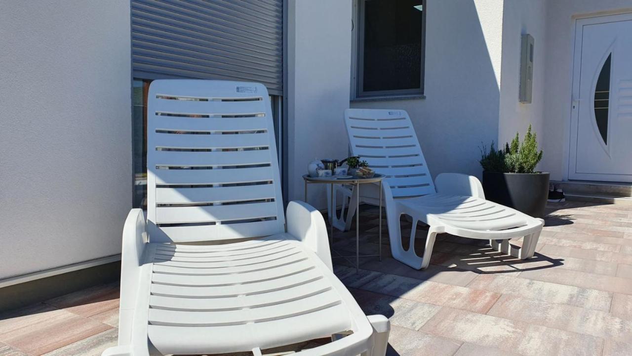 Holiday Home Emma บีฮัช ภายนอก รูปภาพ