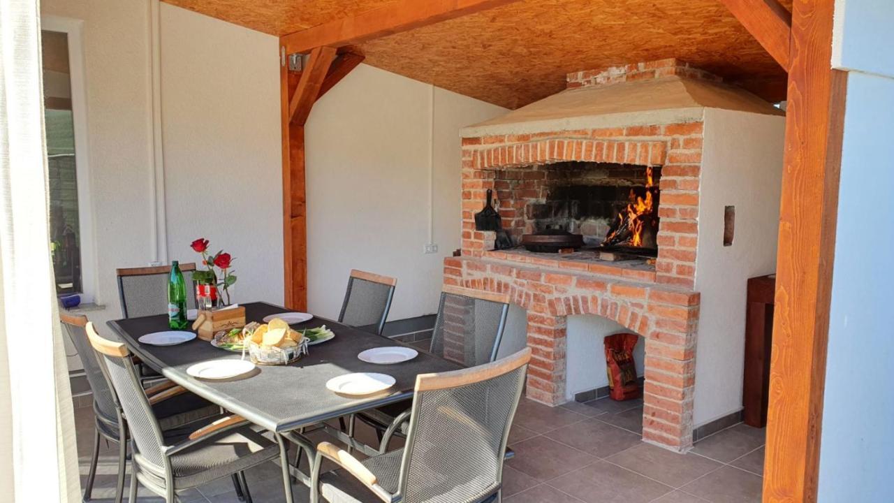 Holiday Home Emma บีฮัช ภายนอก รูปภาพ