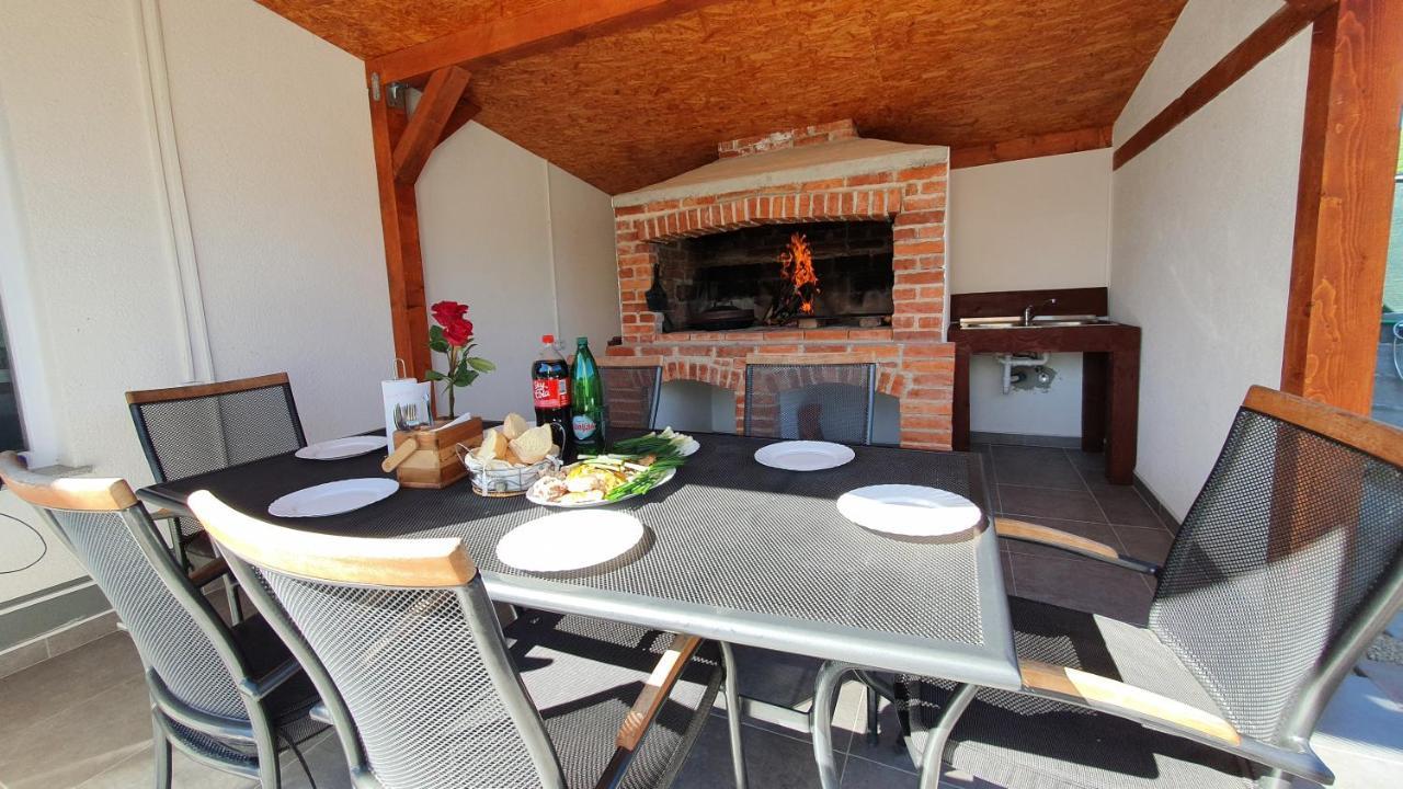 Holiday Home Emma บีฮัช ภายนอก รูปภาพ